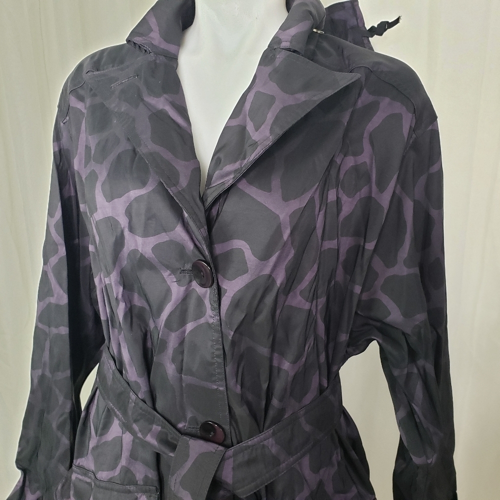 Mycra Pac Designer Wear purple black animal print lightweight packable jacket - Picture 3 of 10